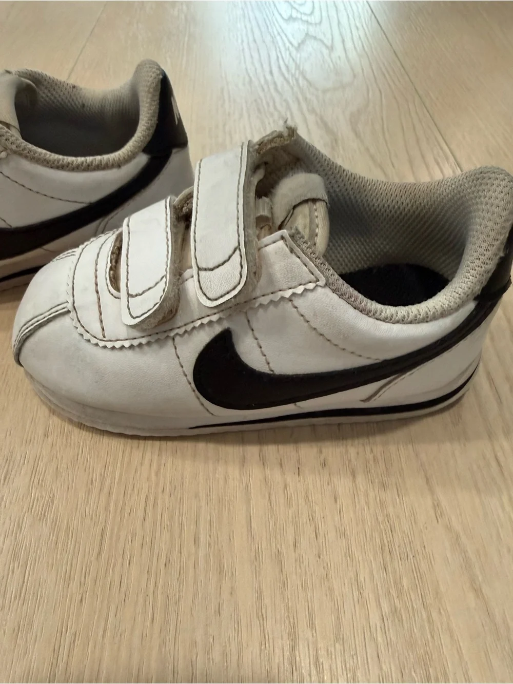 Nike Kids Cortez White & Black Velcro Sneakers | 7C